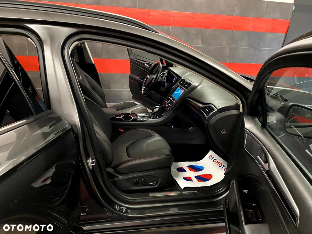 Ford Mondeo 2.0 EcoBoost ST-Line - 23
