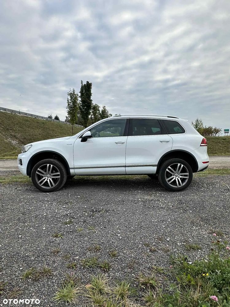 Volkswagen Touareg - 2