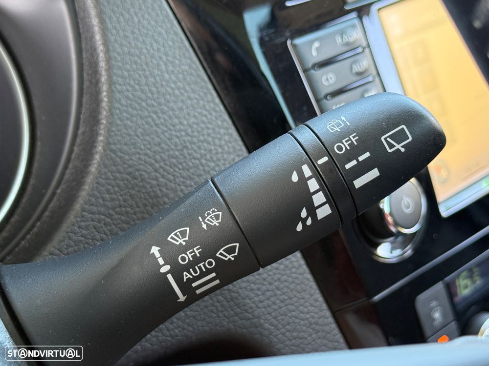 Nissan Qashqai 1.5 dCi N-Connecta Business - 34