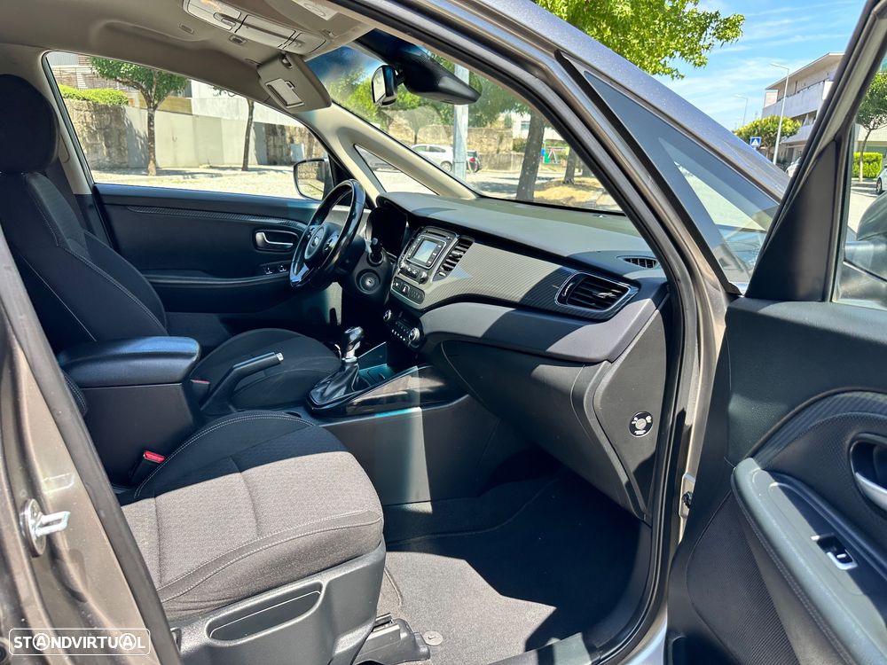 Kia Carens 1.7 CRDi ISG TX - 34