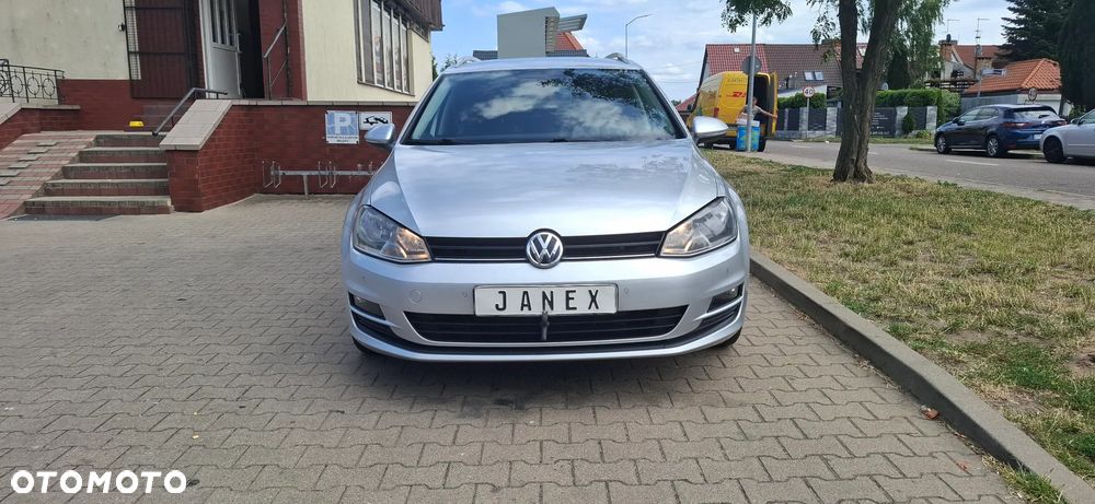 Volkswagen Golf 1.6 TDI DPF BlueMotion Technology DSG Comfortline - 2