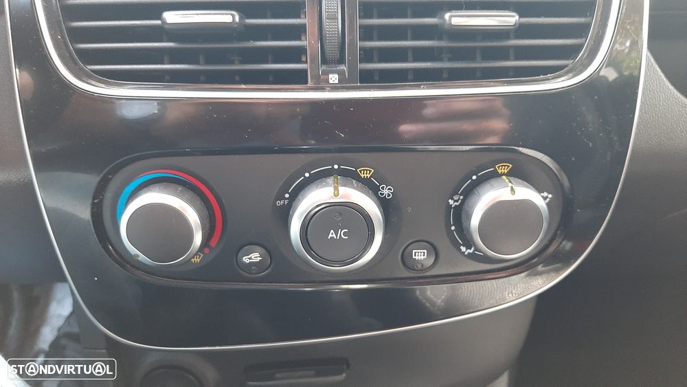 Renault Clio Sport Tourer (Energy) dCi 90 Start & Stop LIMITED - 42