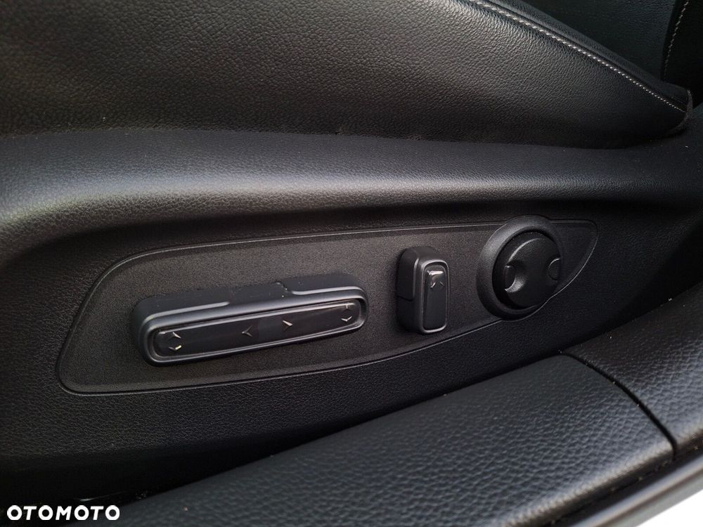 Honda Civic 2.0 i-MMD Advance BSI CVT - 15