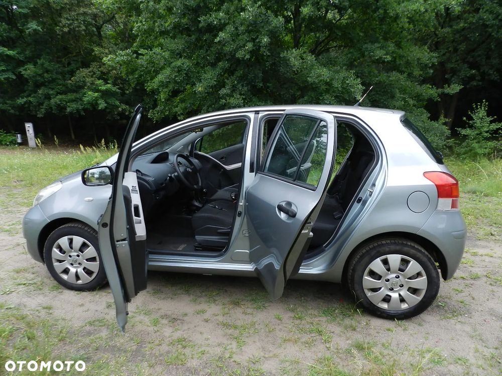 Toyota Yaris - 6