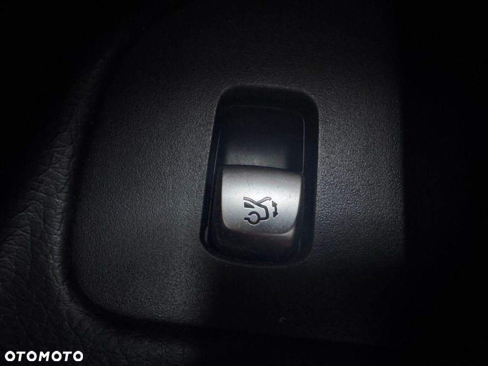 Mercedes-Benz Klasa E 300 de Exclusive - 28