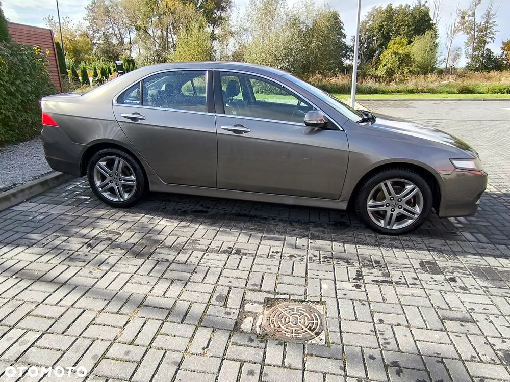 Honda Accord 2.0 Sport - 2
