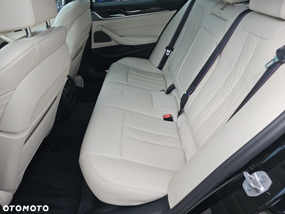 BMW Seria 5 - 12