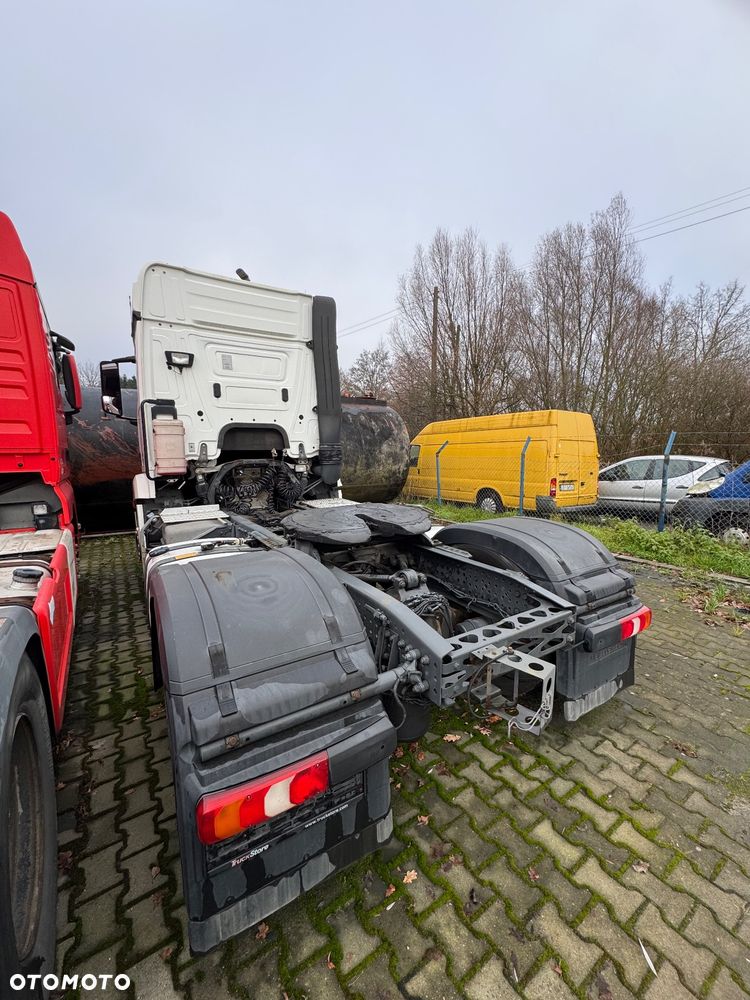 Mercedes-Benz Actros - 4
