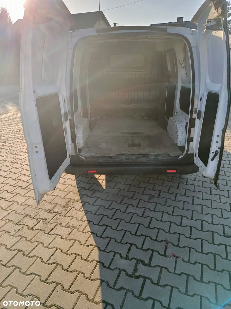 Nissan NV200 Combi - 6