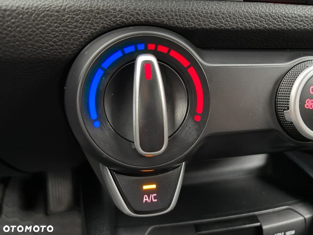 Kia Rio - 14