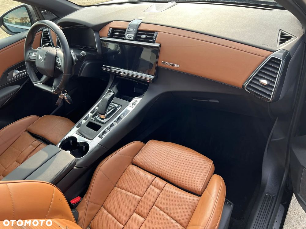 DS Automobiles DS 7 Crossback - 11