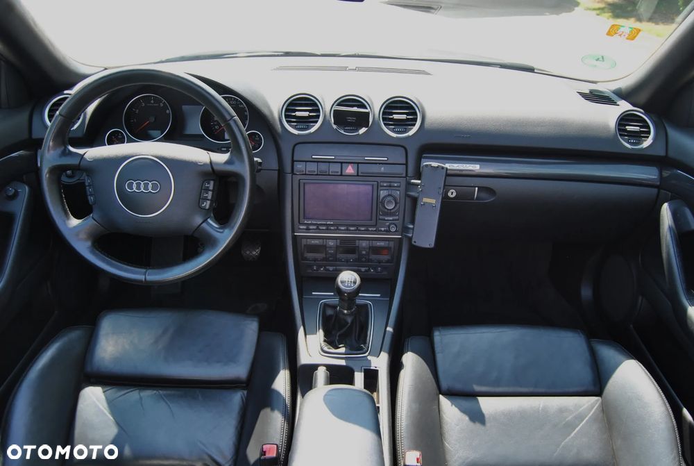 Audi A4 Cabrio 1.8 T quattro - 9