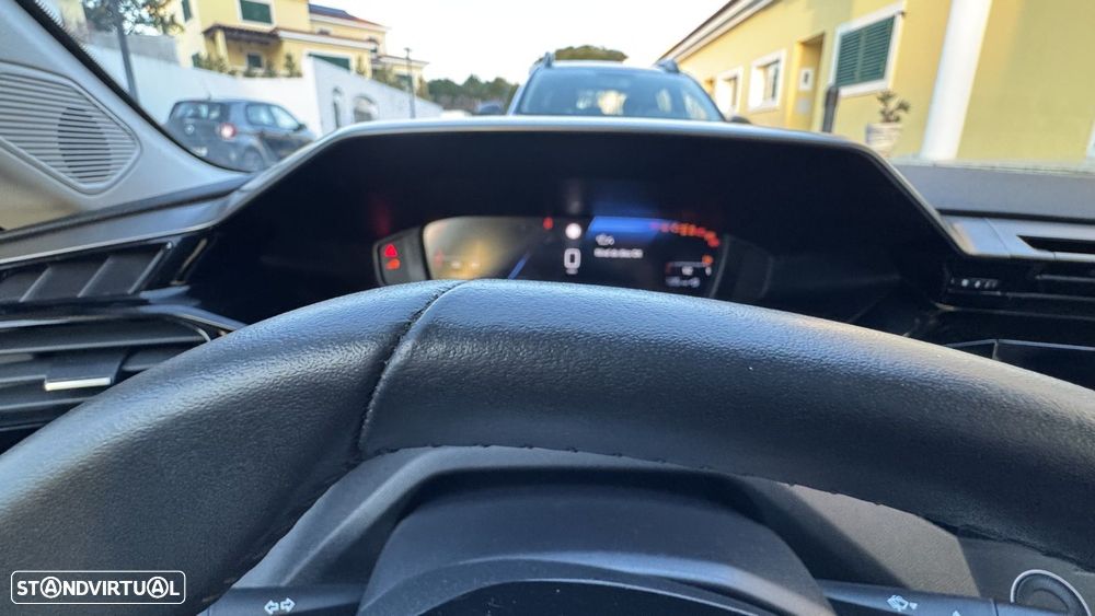 Peugeot 308 1.2 PureTech Allure - 17