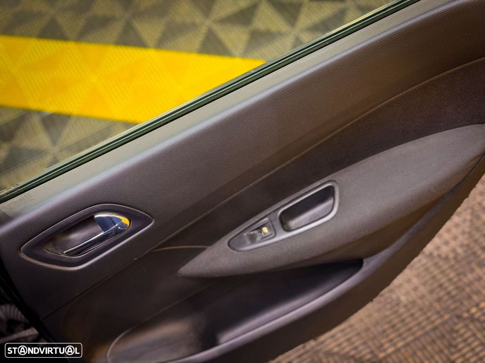 Peugeot 308 SW 1.6 HDi Executive CVM6 - 9