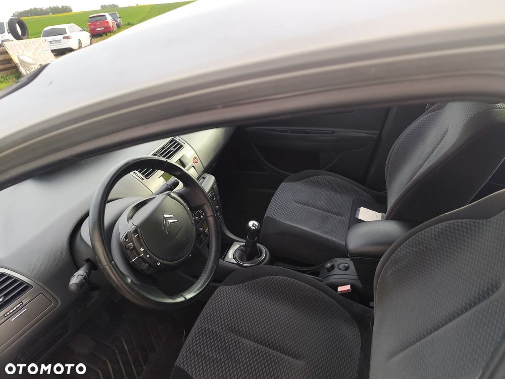 Citroën C4 1.6 HDi Style - 9