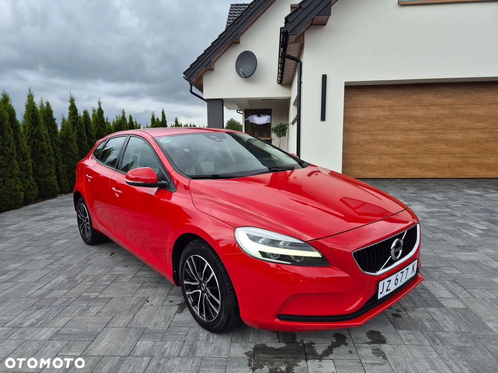 Volvo V40 T2 Drive-E Momentum - 1