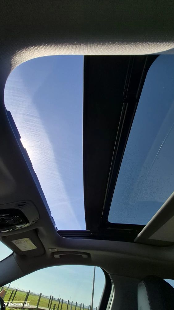 Alfa Romeo Giulia 2.0 Turbo 16V AT8-Q4 Veloce - 9