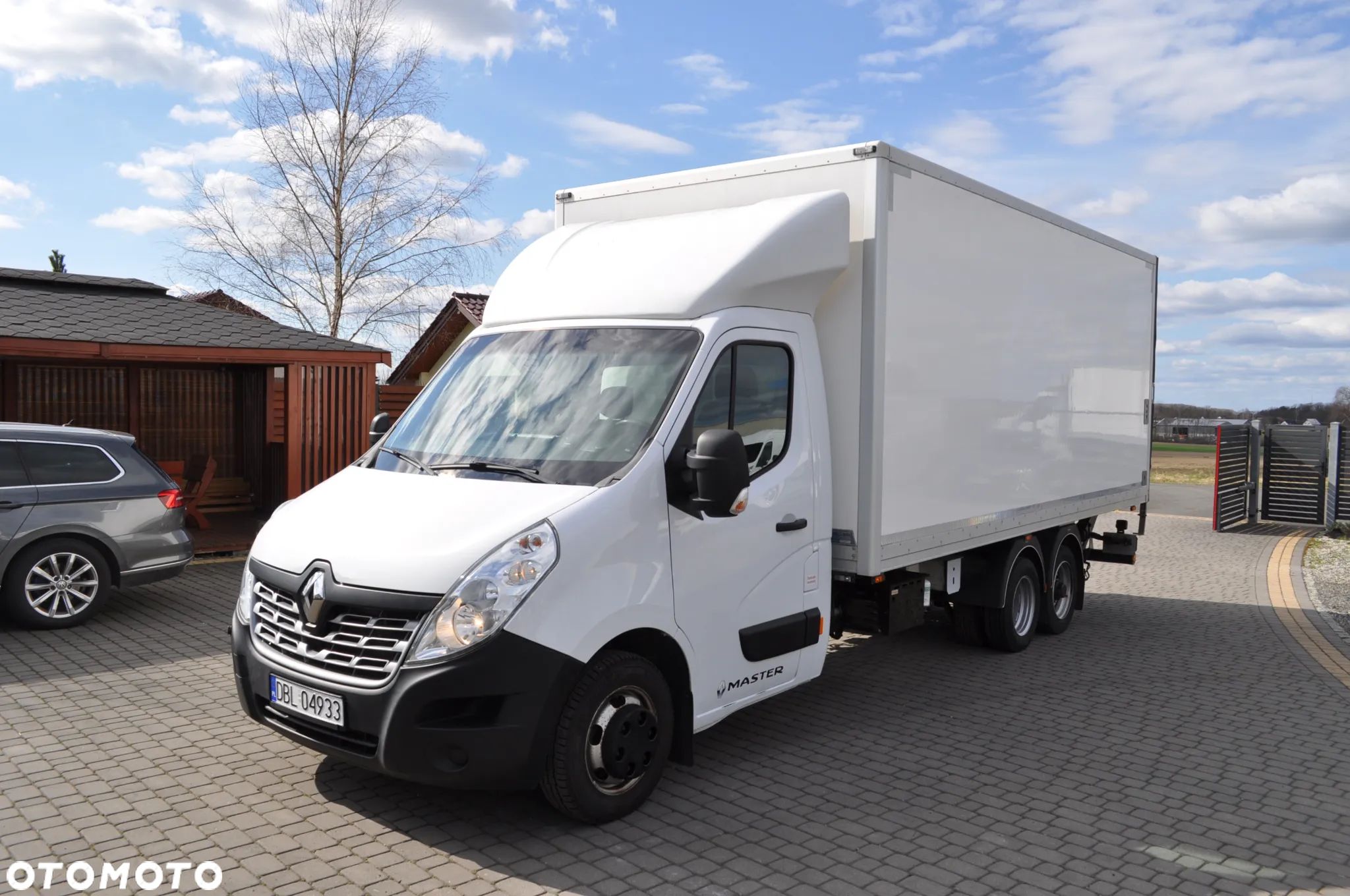 Renault HIT! Renault Master DMC 7000 KG!! Kat.B 3 OSIE Izoterma Winda Pneumatyka - 1