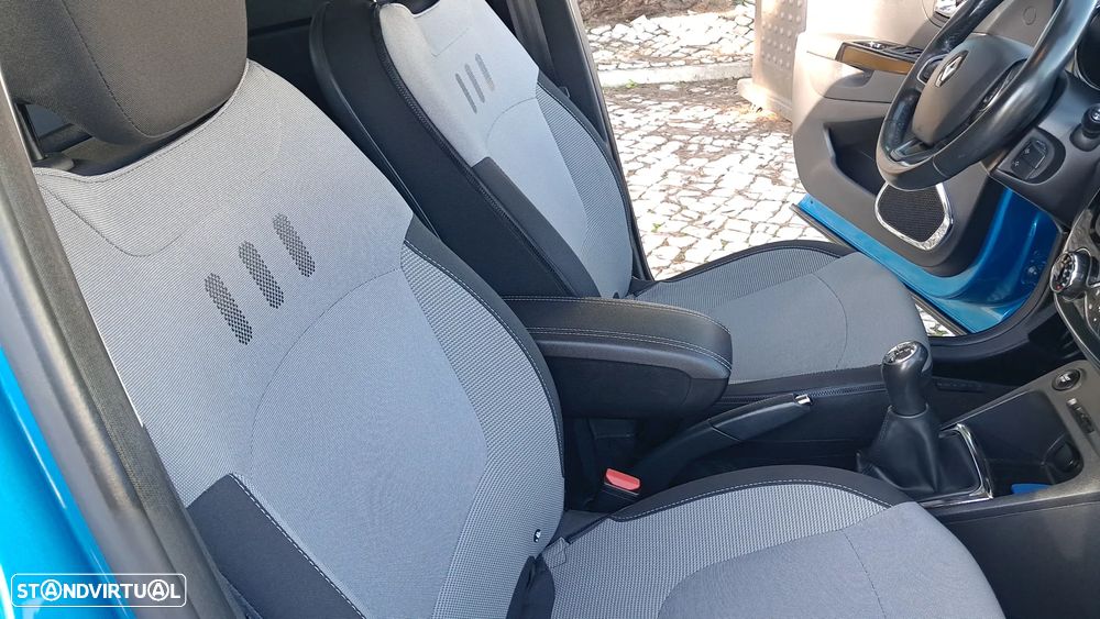 Renault Captur 0.9 TCE Exclusive - 30