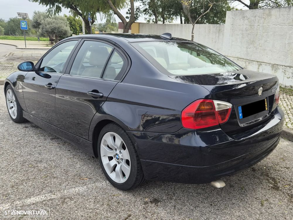 BMW 320 d Exclusive - 4