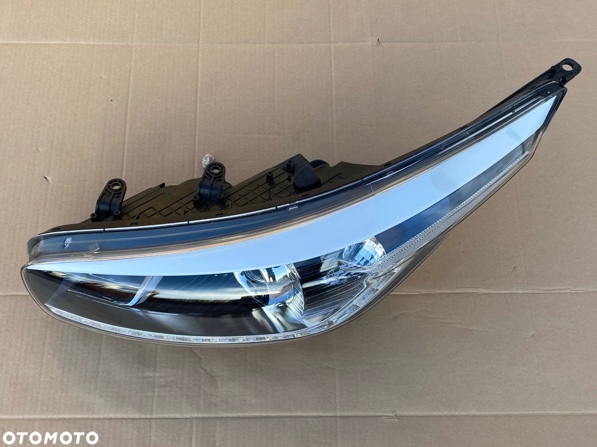 Kia Ceed II 2012- Lampa lewa przód soczewka zwykła Led europa - 13