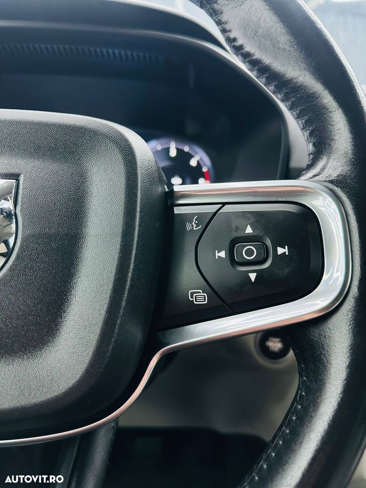 Volvo XC 40 D3 Momentum - 29