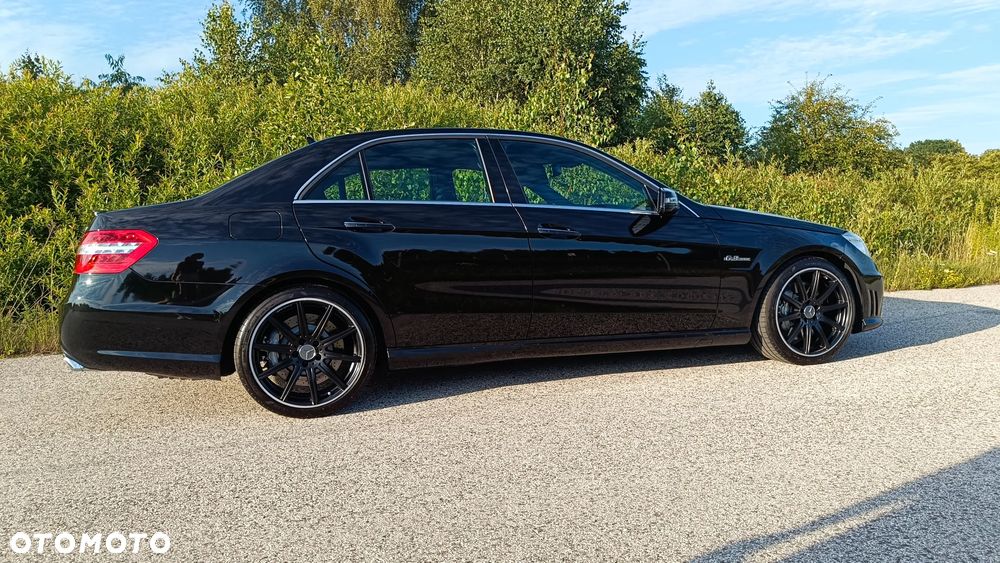 Mercedes-Benz Klasa E 63 AMG - 6