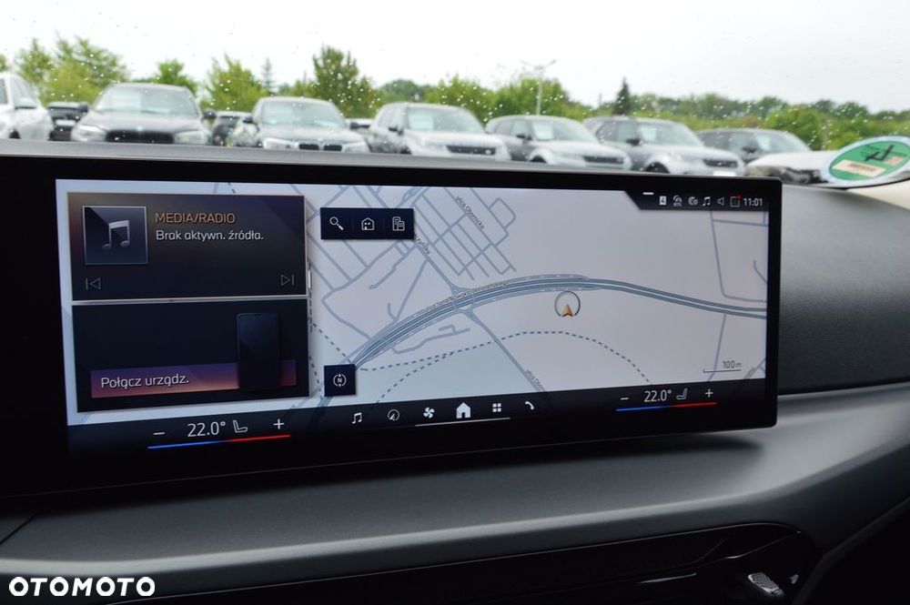 BMW Seria 3 318d mHEV - 21