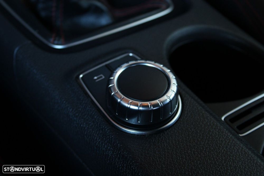 Mercedes-Benz CLA 180 d AMG Line - 30