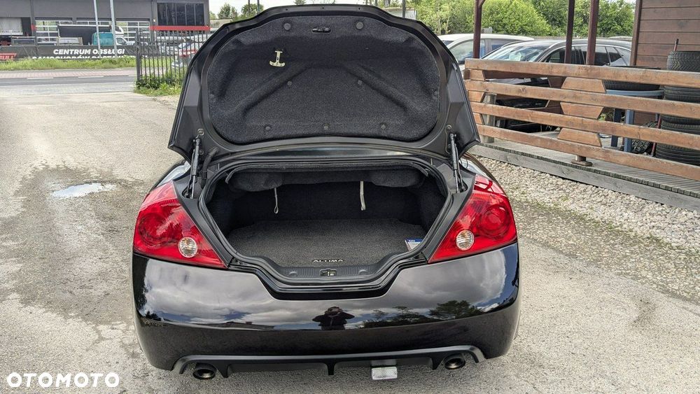 Nissan Altima - 37