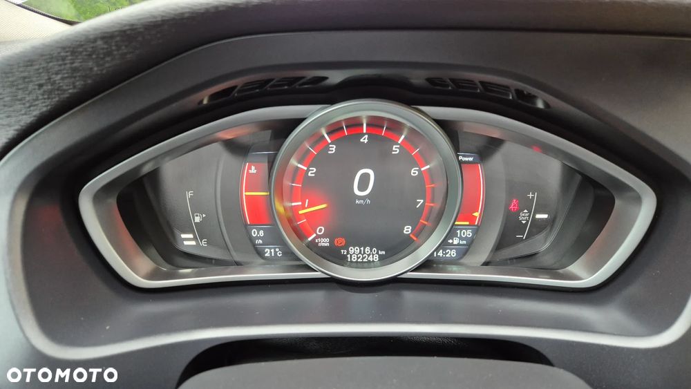Volvo V40 T2 Momentum - 15