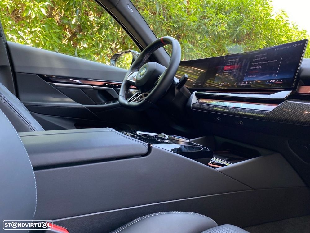 BMW i5 M60 xDrive Pack Desportivo M Pro - 17