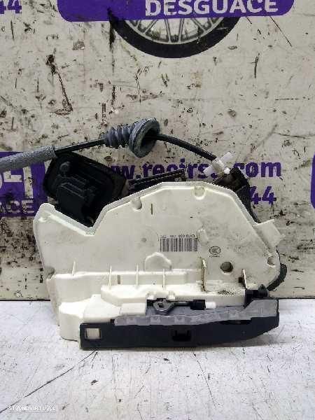 FECHADURA PORTA TRASEIRA DIREITA VOLKSWAGEN GOLF VII VARIANT BA5 - 1