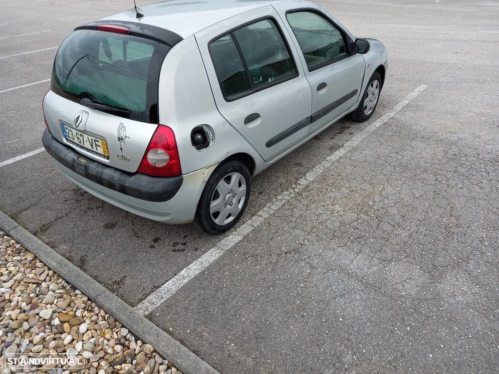 Renault Clio 1.2 16V Confort Authentique Quick. - 2
