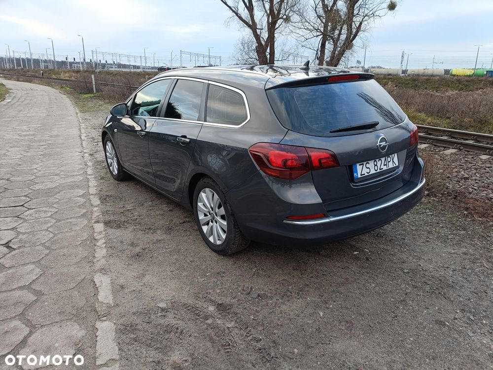 Opel Astra 1.7 CDTI DPF ecoFLEX TourerStart/Stop 105g Sport - 4