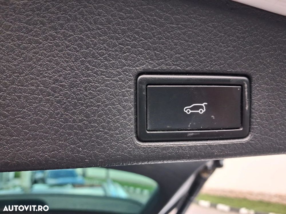 Volkswagen Touareg V6 TDI BMT Supreme Plus - 27