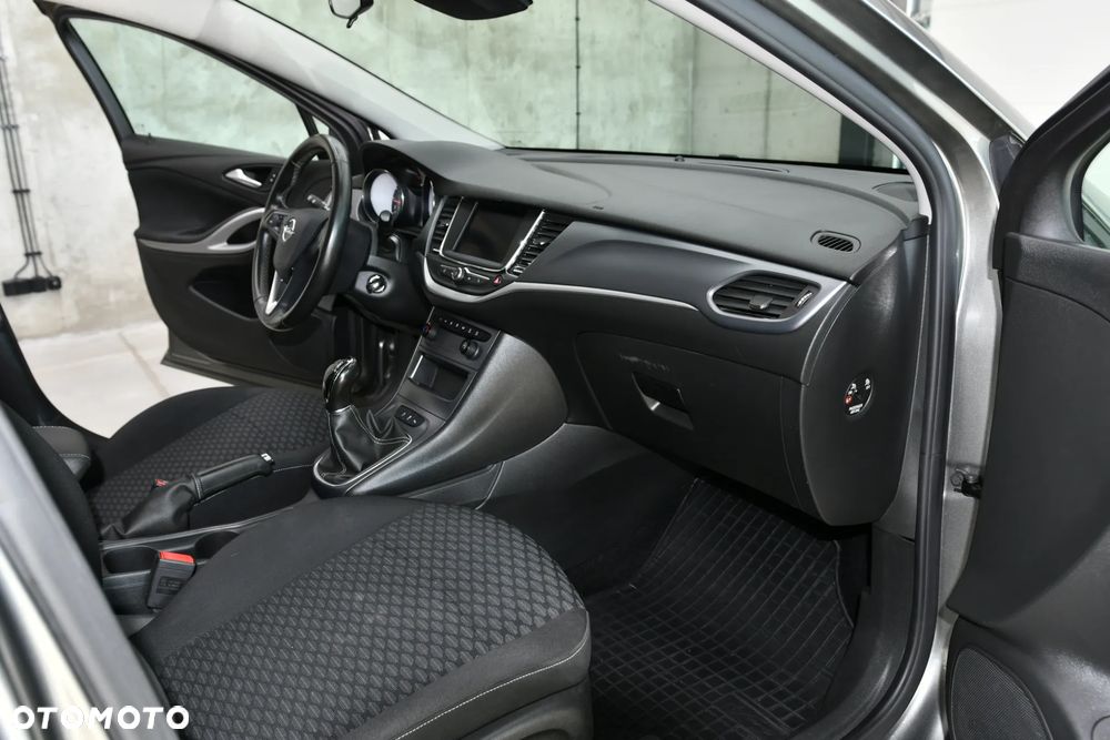Opel Astra 1.2 T Edition S&S - 19