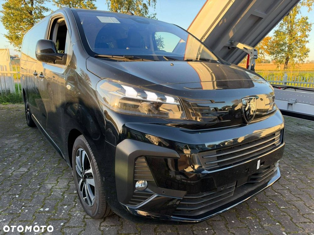 Peugeot Traveller - 7