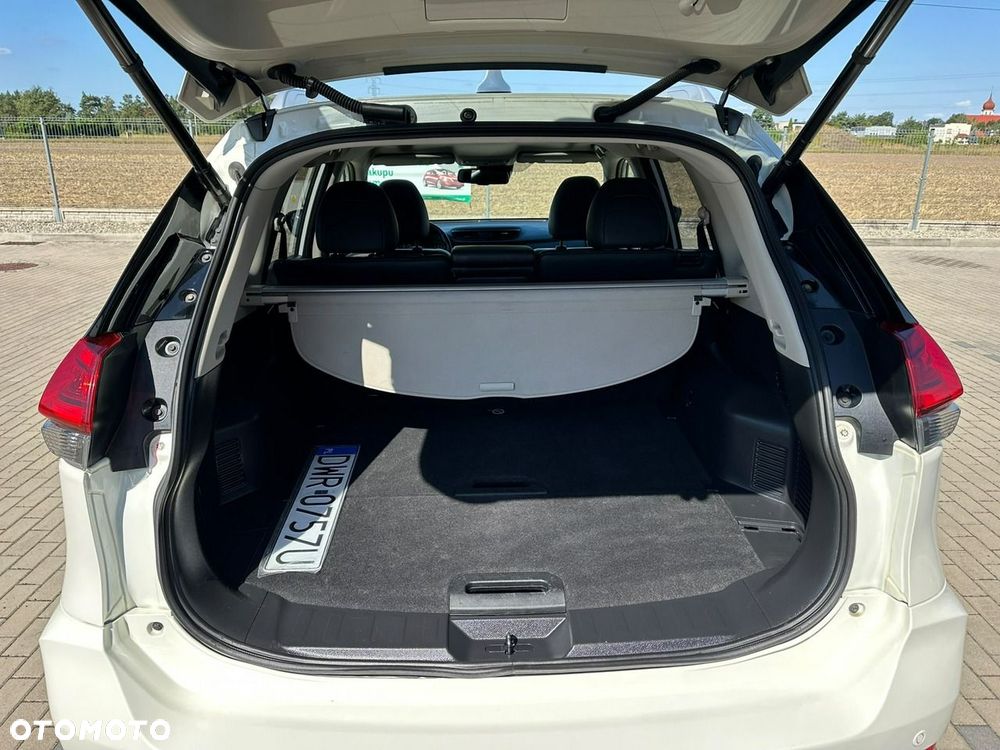 Nissan X-Trail 2.0 dCi ALL-MODE 4x4i Xtronic N-Connecta - 36