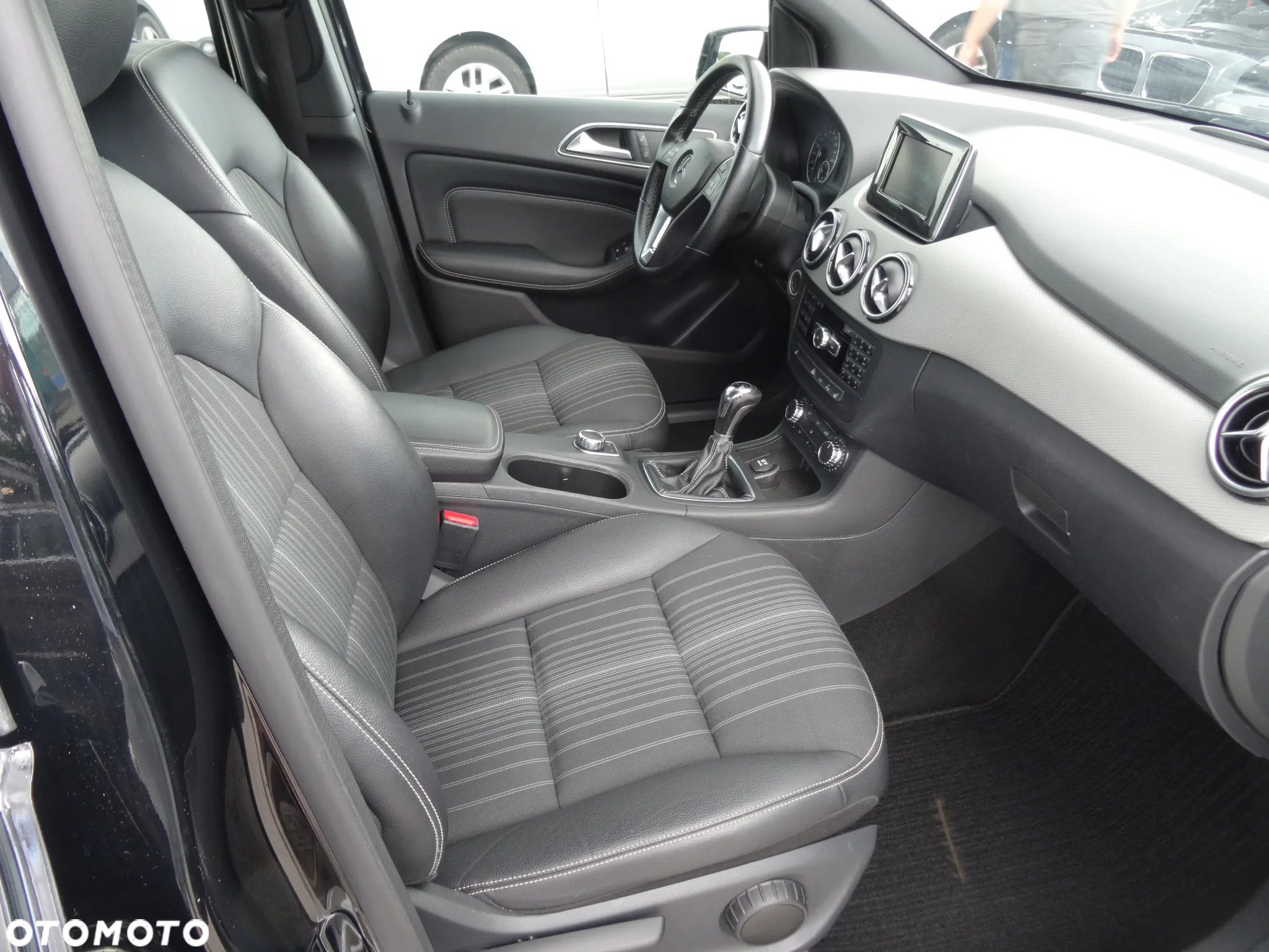 Mercedes-Benz Klasa B 200 CDI - 15