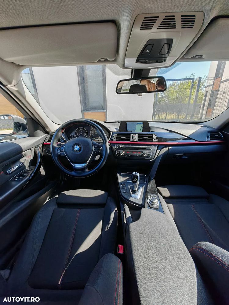 BMW Seria 3 320d Efficient Dynamic Edition Aut. - 31