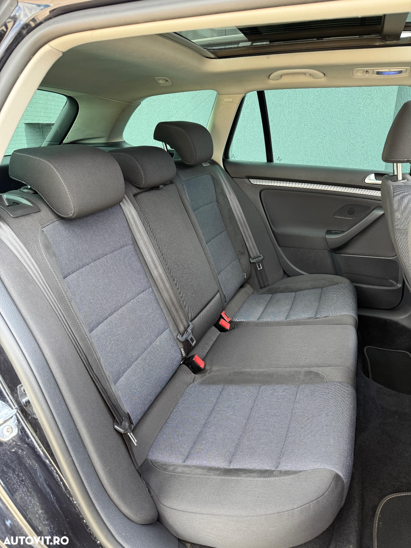 Volkswagen Golf 2.0 TDI DPF Style - 16