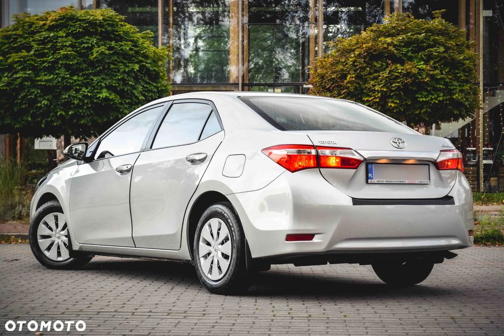 Toyota Corolla - 9