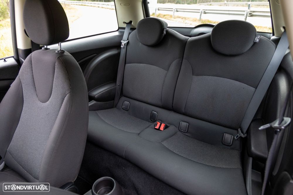 MINI 3 Portas One D - 49