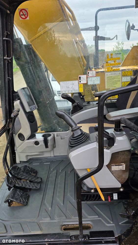 Caterpillar 312E - 6