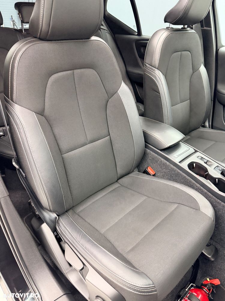 Volvo XC 40 D3 Momentum Pro - 17