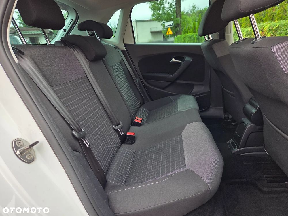 Volkswagen Polo 1.4 TDI Lounge - 9