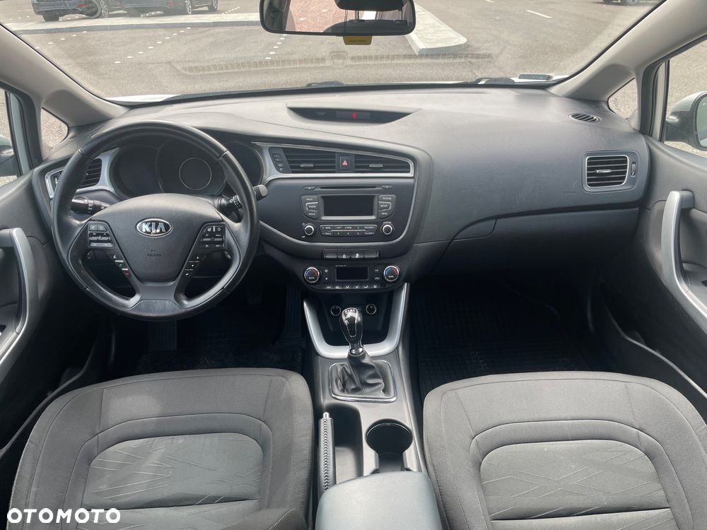Kia Ceed 1.6 GDI L - 12