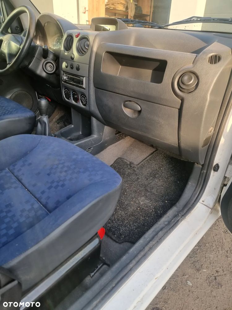 Peugeot Partner - 11