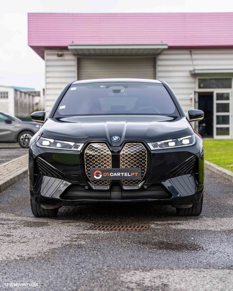 BMW iX xDrive40 - 1